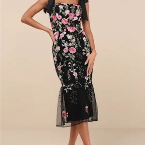 Lulu's Black Floral Midi Dress